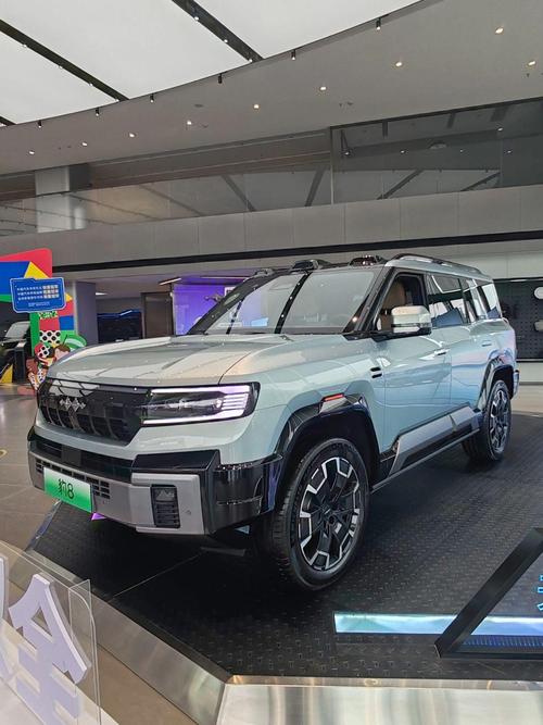 惠州惠城区扬隆远企业管理咨询比亚迪方程豹硬派越野的爆款，英菲尼迪35周年与你共成长